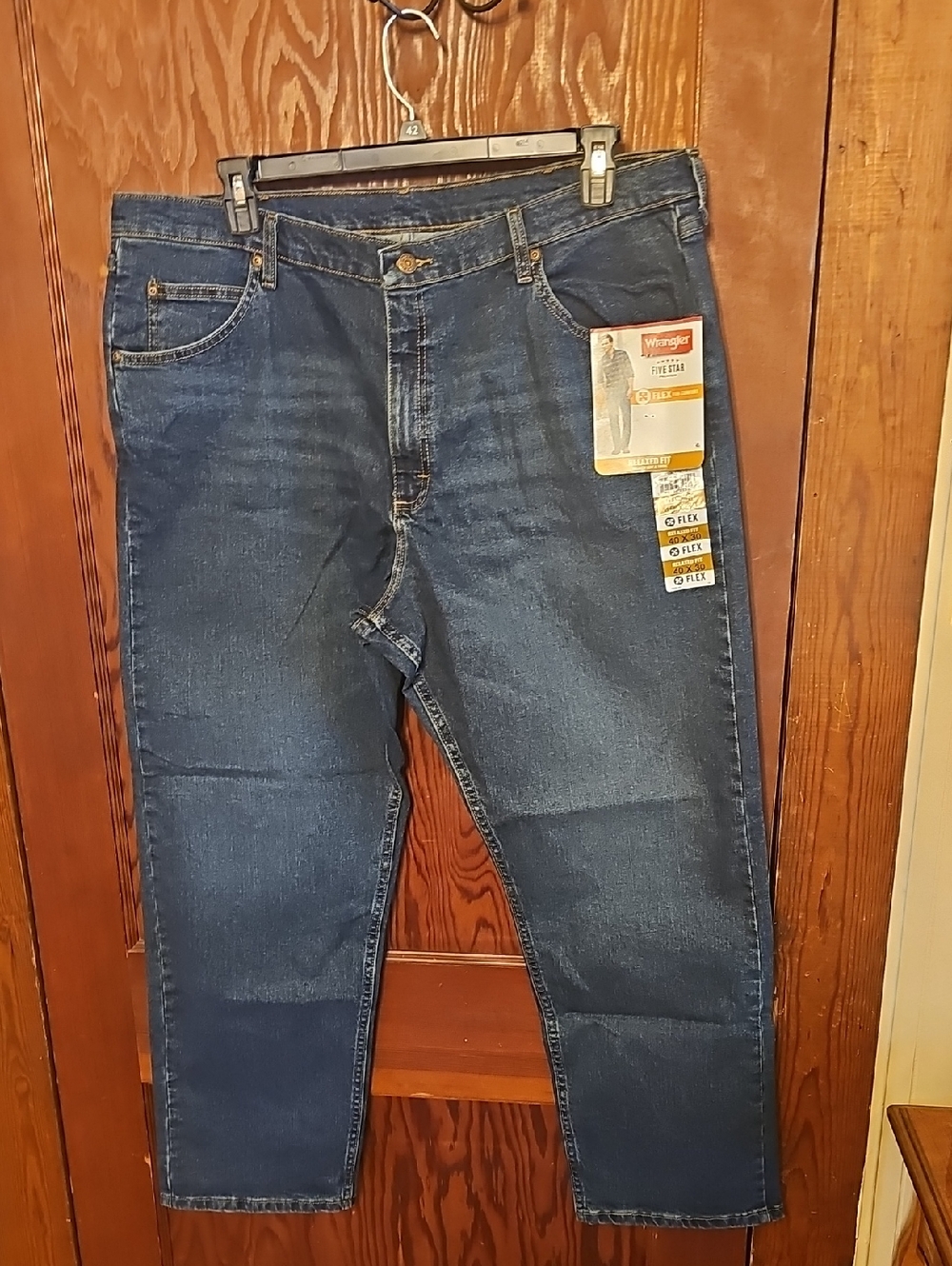 Wrangler Dark Blue Relaxed Fit Men's Jeans